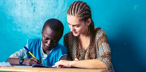 Volunteer in Teach English